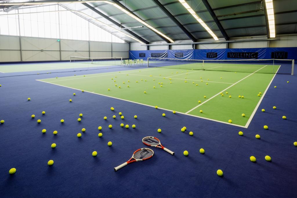 Hotel Tenis Zvolen Buitenkant foto