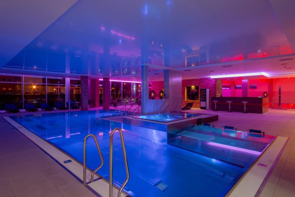 Hotel Tenis Zvolen Buitenkant foto